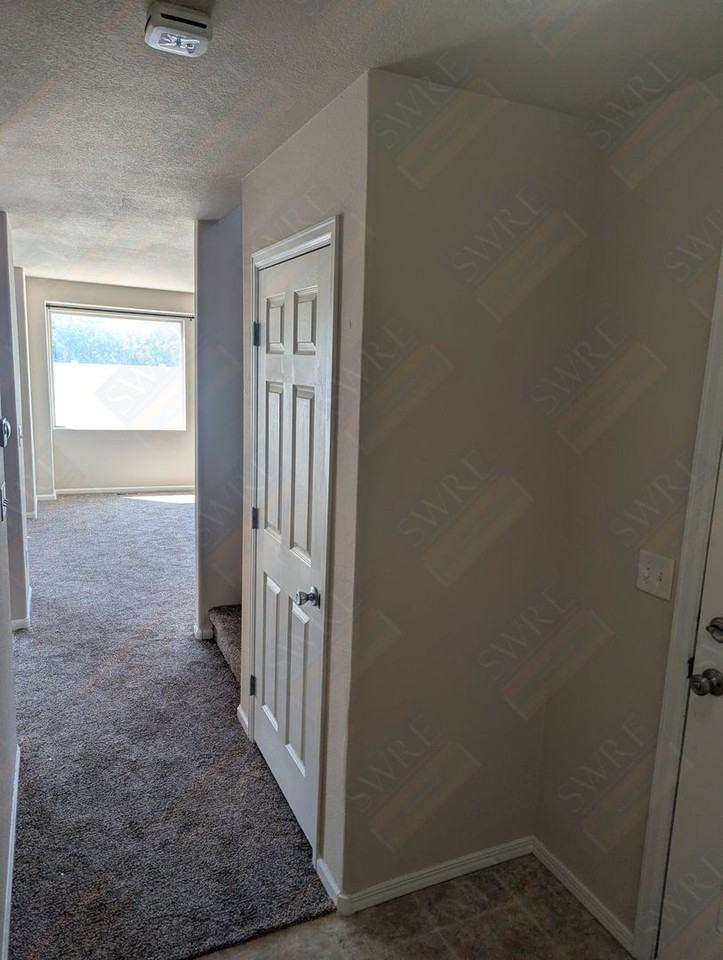 2512 Pueblo Trl - Photo 2 of 17