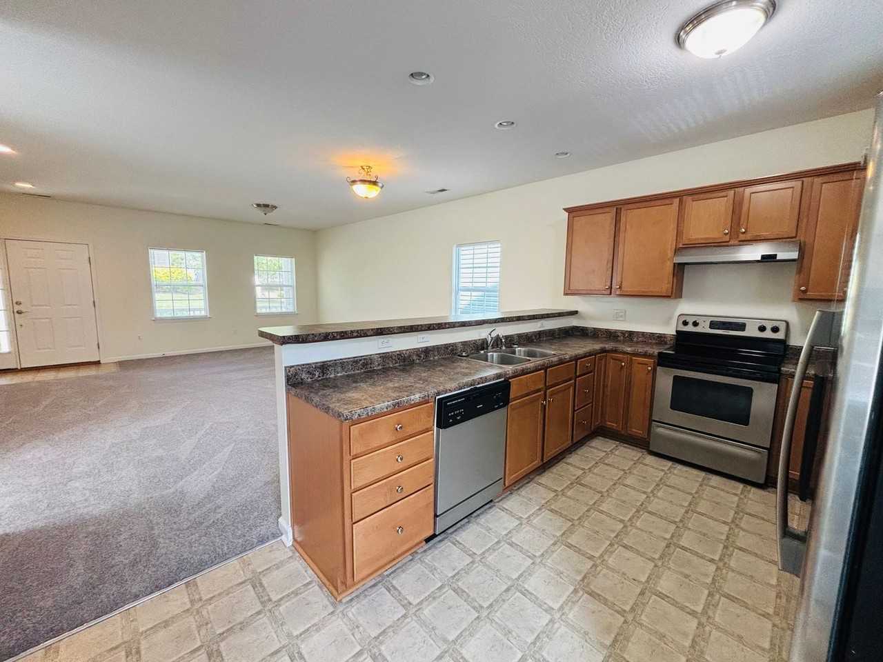 1719 Aden Ln - Photo 7 of 15