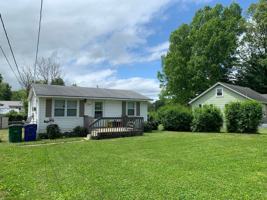 featured image of 1215 Orchard St