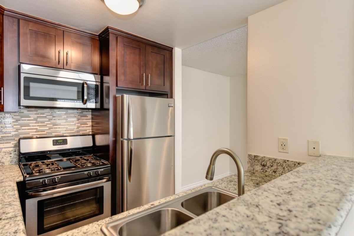 316 N Maple St - Photo 5 of 37