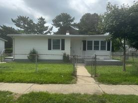 1426 Sewell Ave - Photo 1 of 1