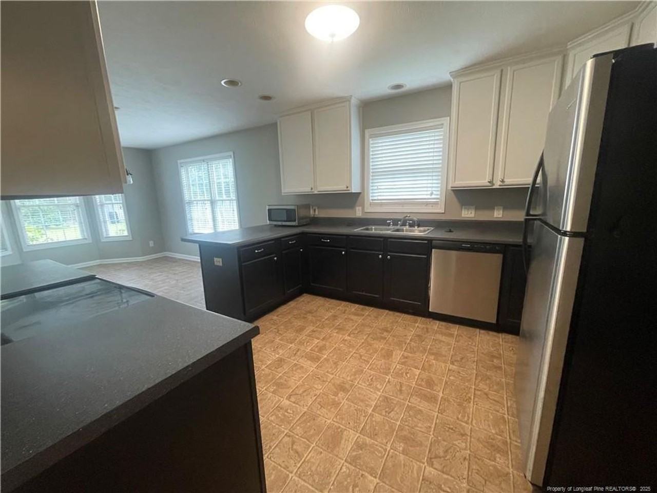 596 E Lake Ridge Rd - Photo 6 of 23