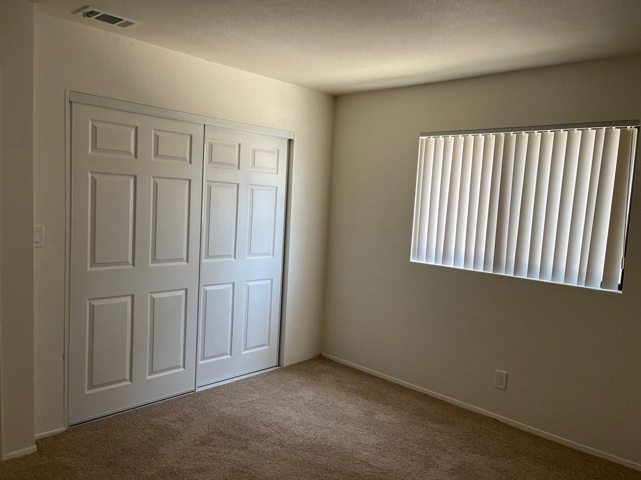 Valeta 4461 - Photo 6 of 9