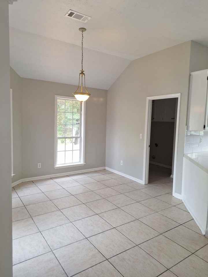 6309 Scenic Dr - Photo 3 of 19