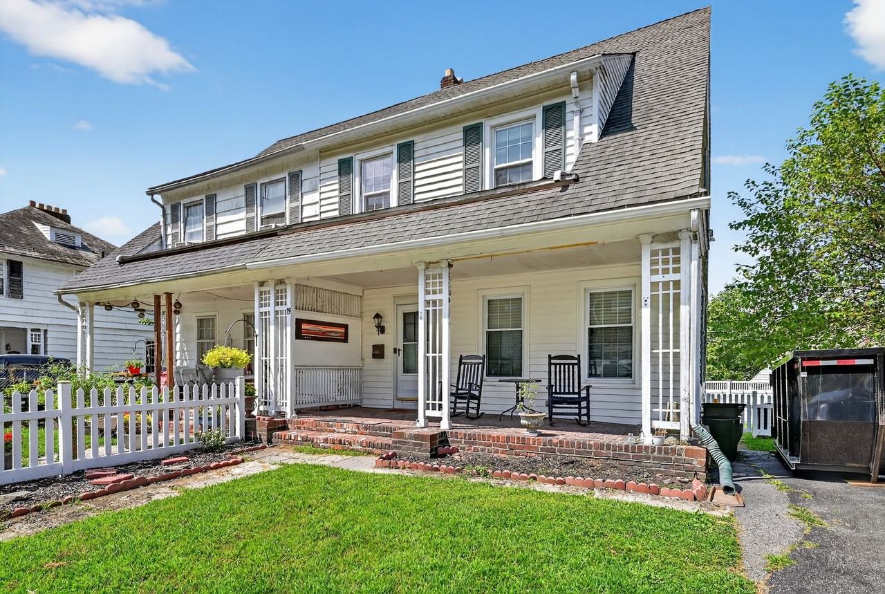 19 Farrell St - Photo 3 of 31