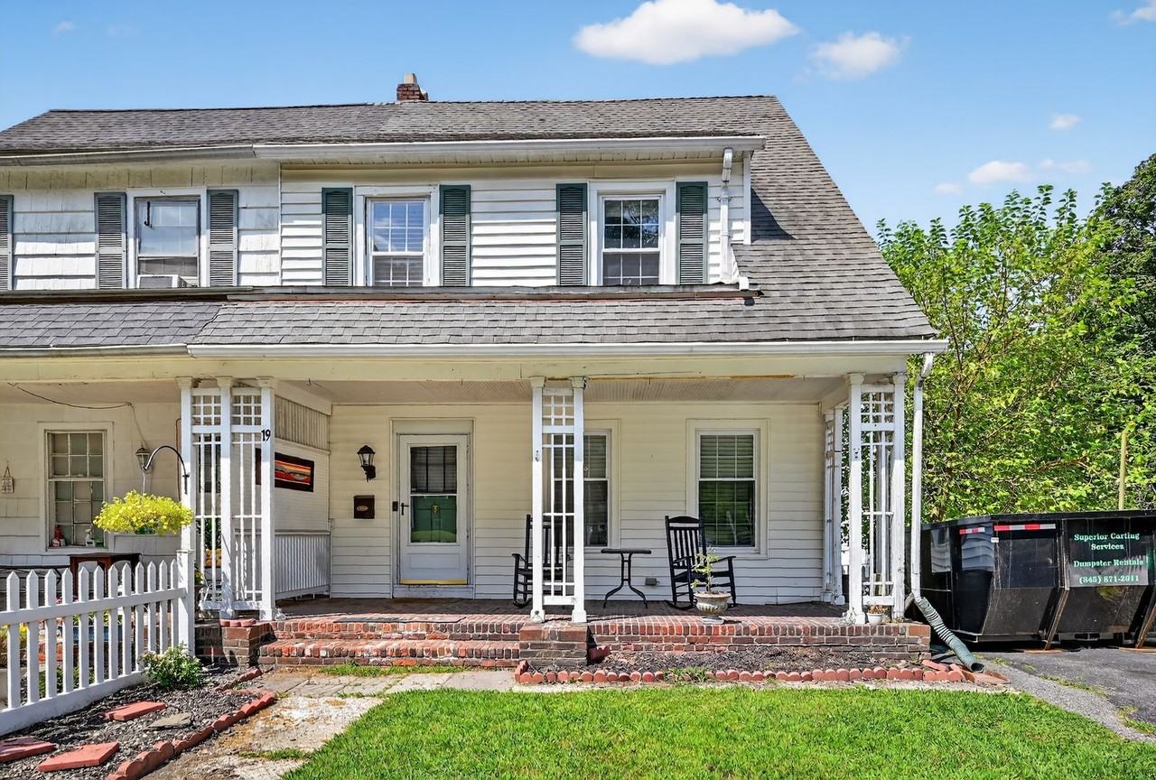 19 Farrell St - Photo 4 of 31