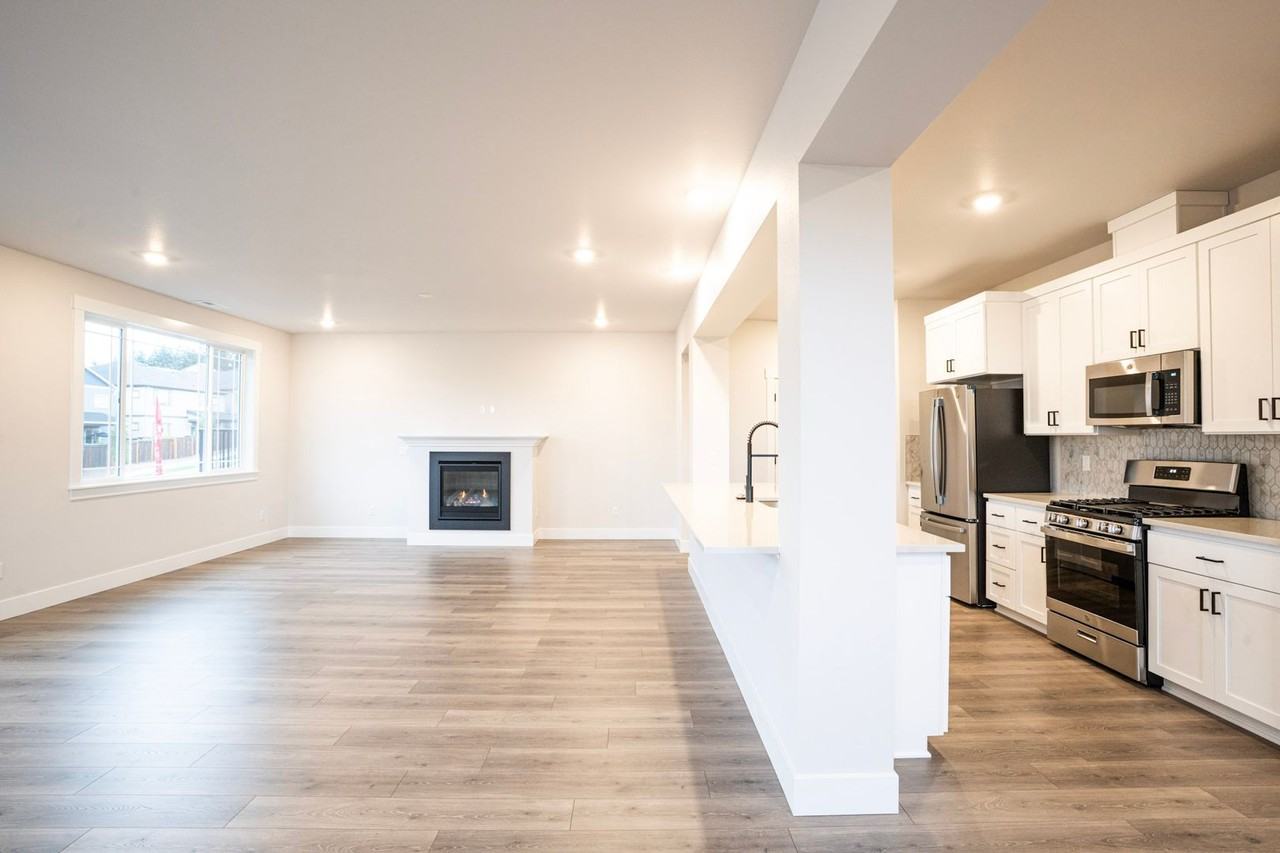 16959 Sw Leaf Ln - Photo 7 of 48