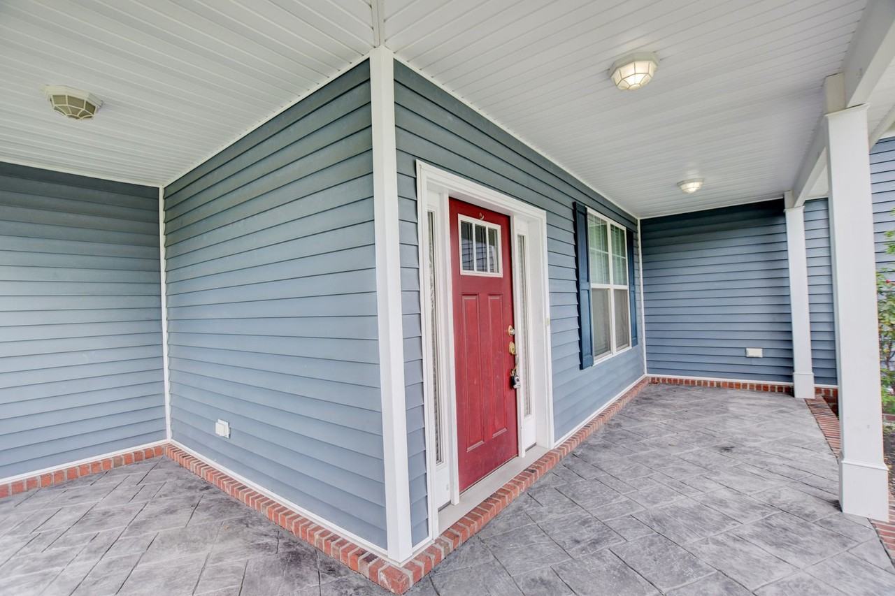 813 Evelyn Way - Photo 3 of 13