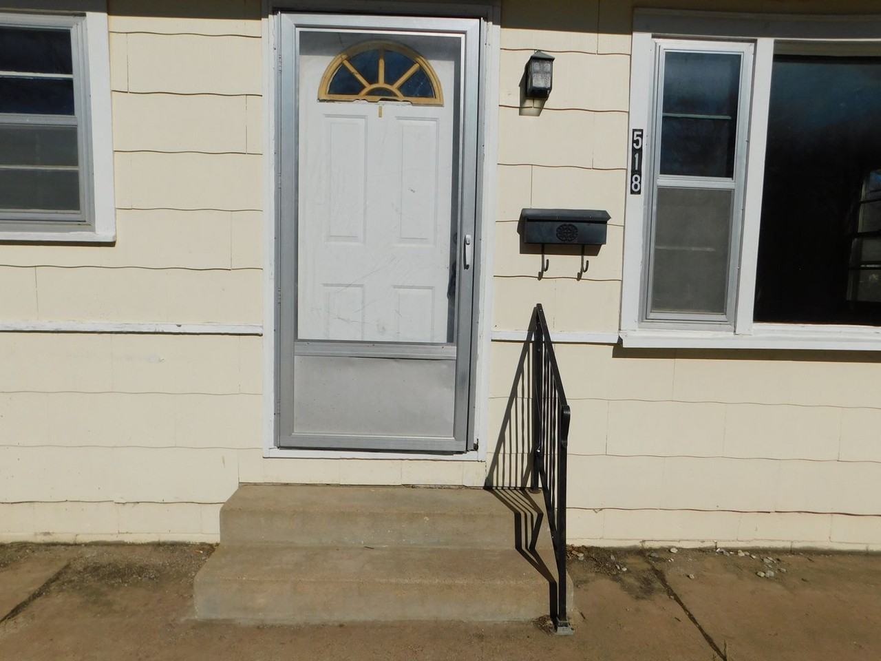 518 W 10th Ave - Photo 2 of 9