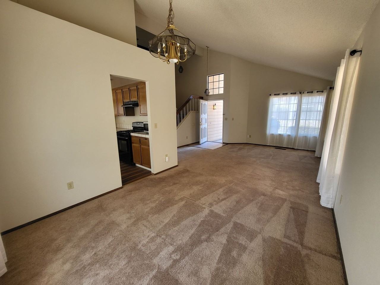 375 Turquoise Dr - Photo 2 of 20