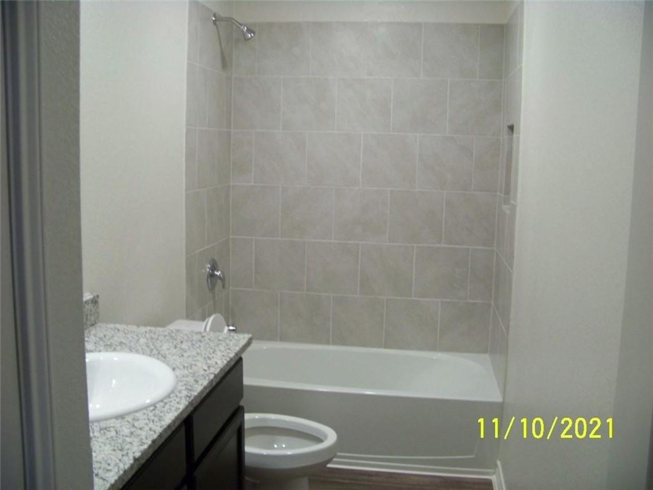 217 Sunnymeade Ln - Photo 4 of 10