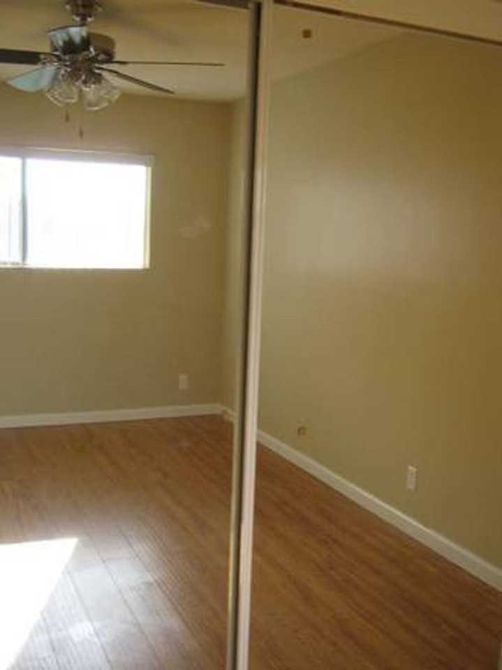 2046 S Mountain View Ave - Photo 6 of 12