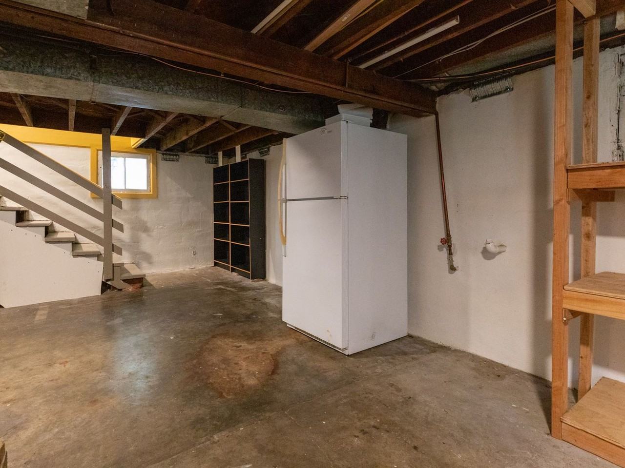 3617 N Haight Ave - Photo 2 of 45