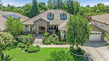 featured image of 11003 Hartland St