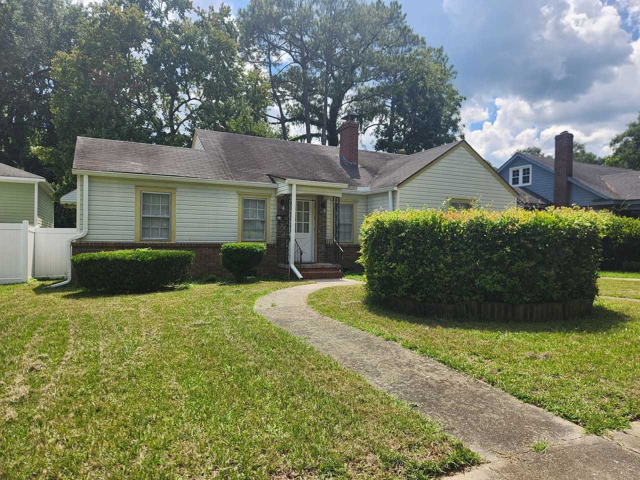 1609 East 51st Street - Photo 2 of 27