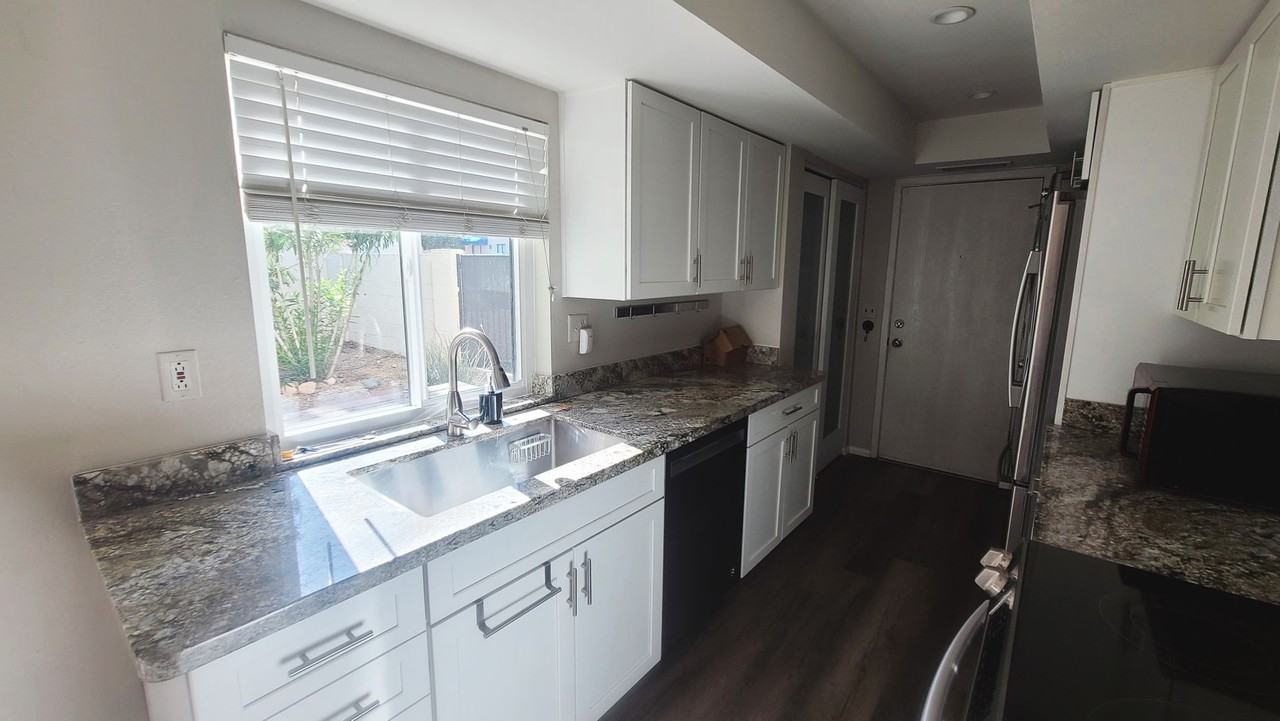 8645 S 51st St #1 - Photo 4 of 31