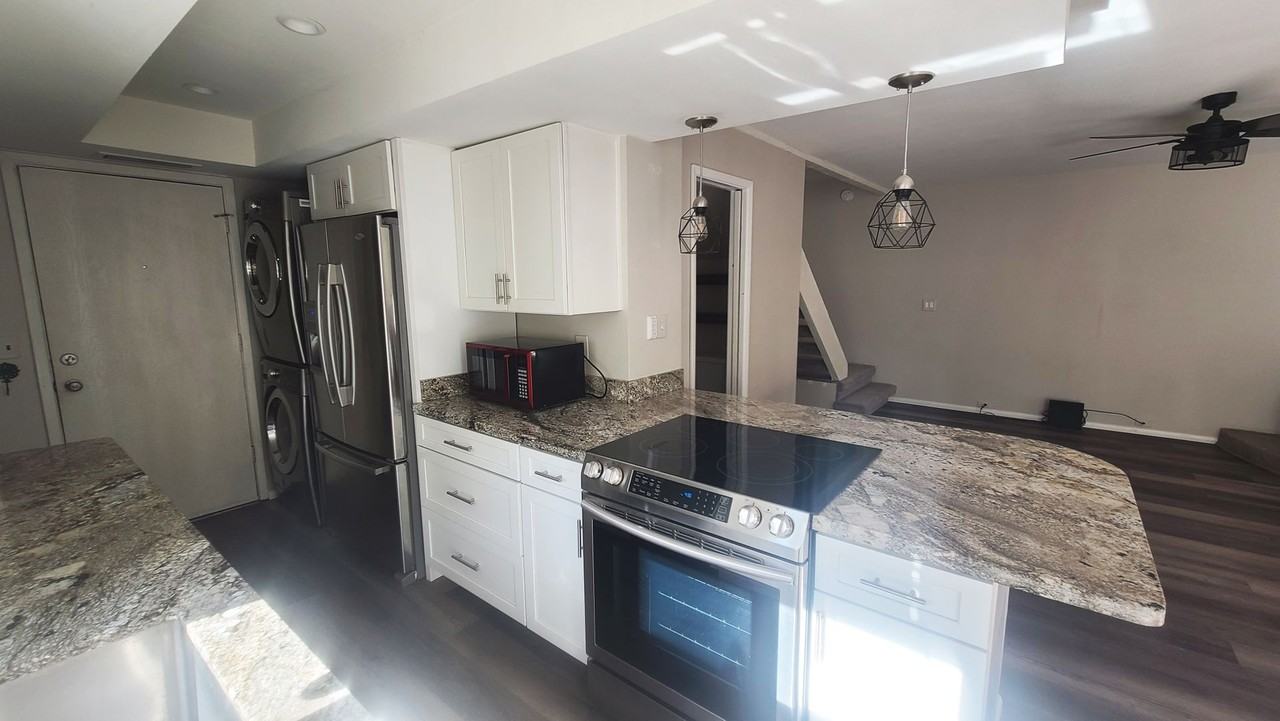 8645 S 51st St #1 - Photo 5 of 31