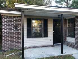 Huge 3 bedroom unit in popular Summerville! - Photo 1 of 1