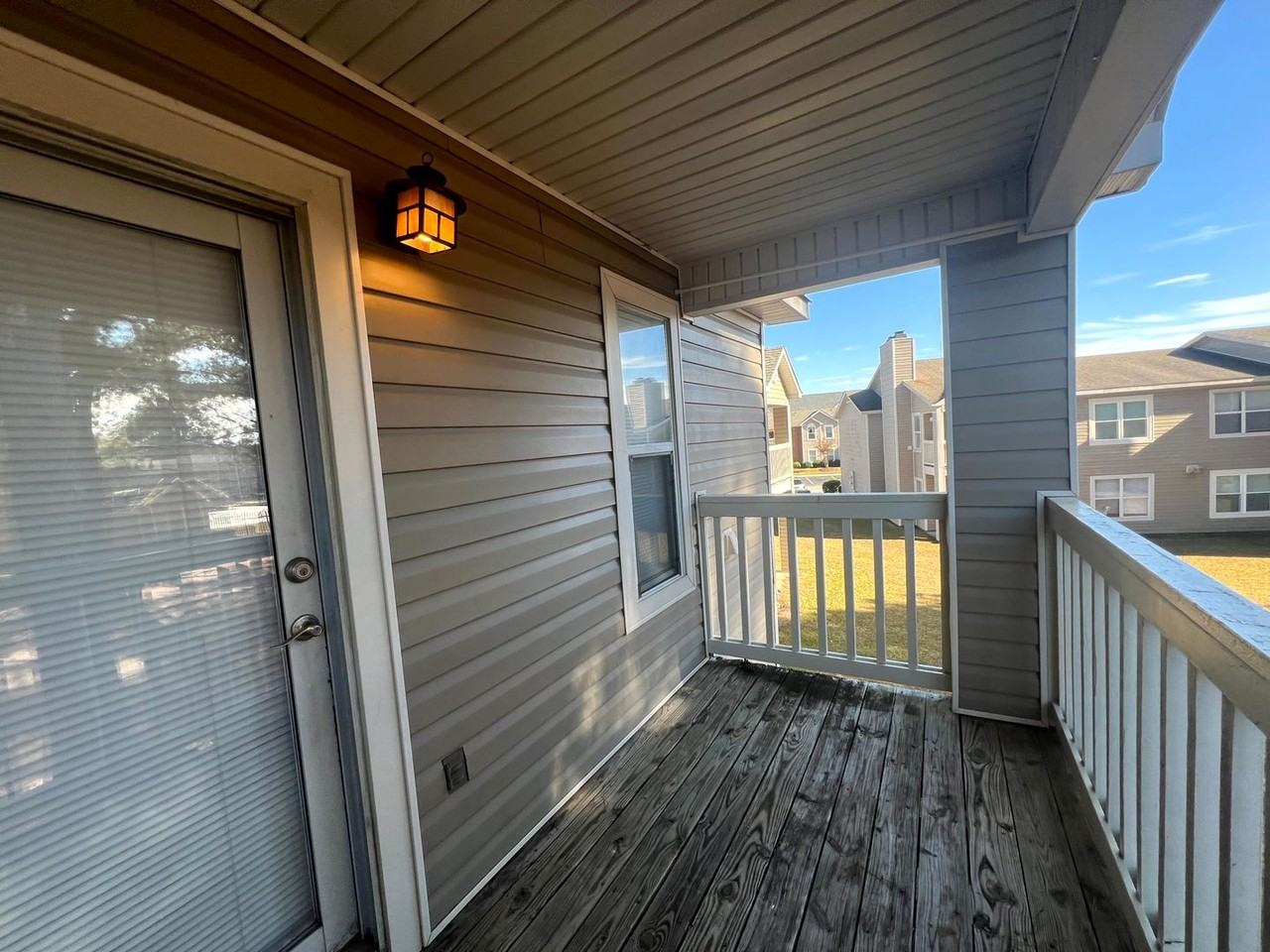 676 Bartons Landing - Photo 2 of 17