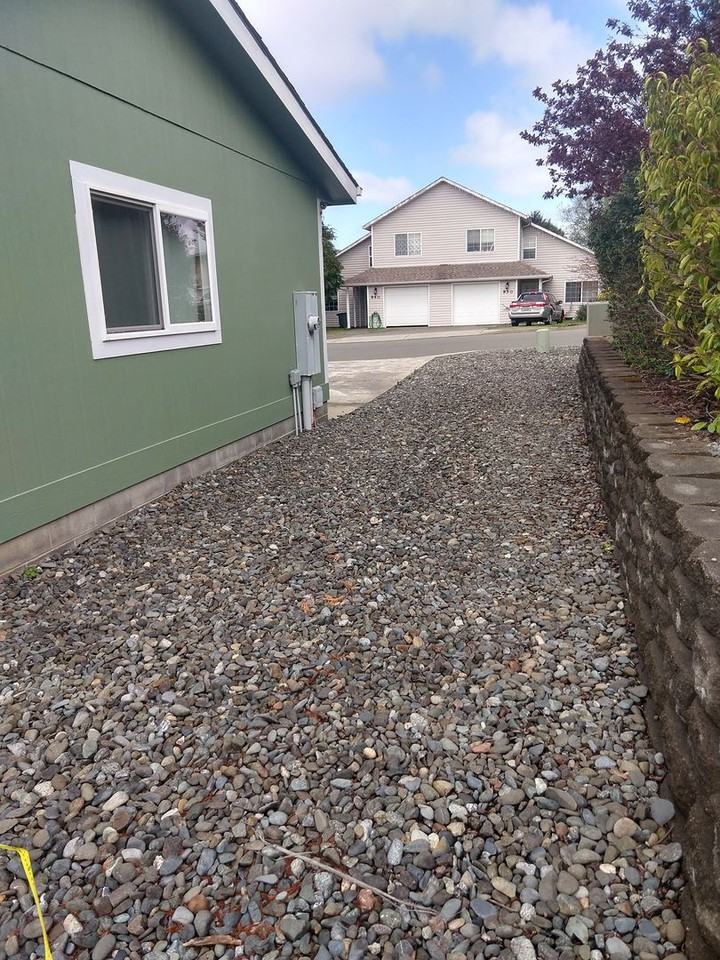 949 Blanco Ave - Photo 2 of 28