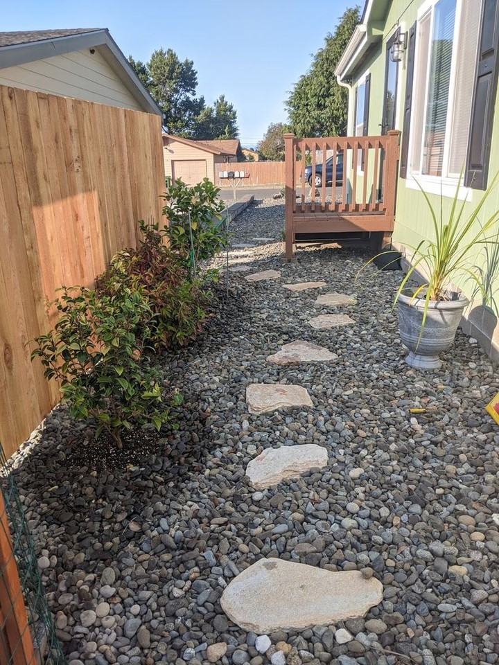 949 Blanco Ave - Photo 5 of 28