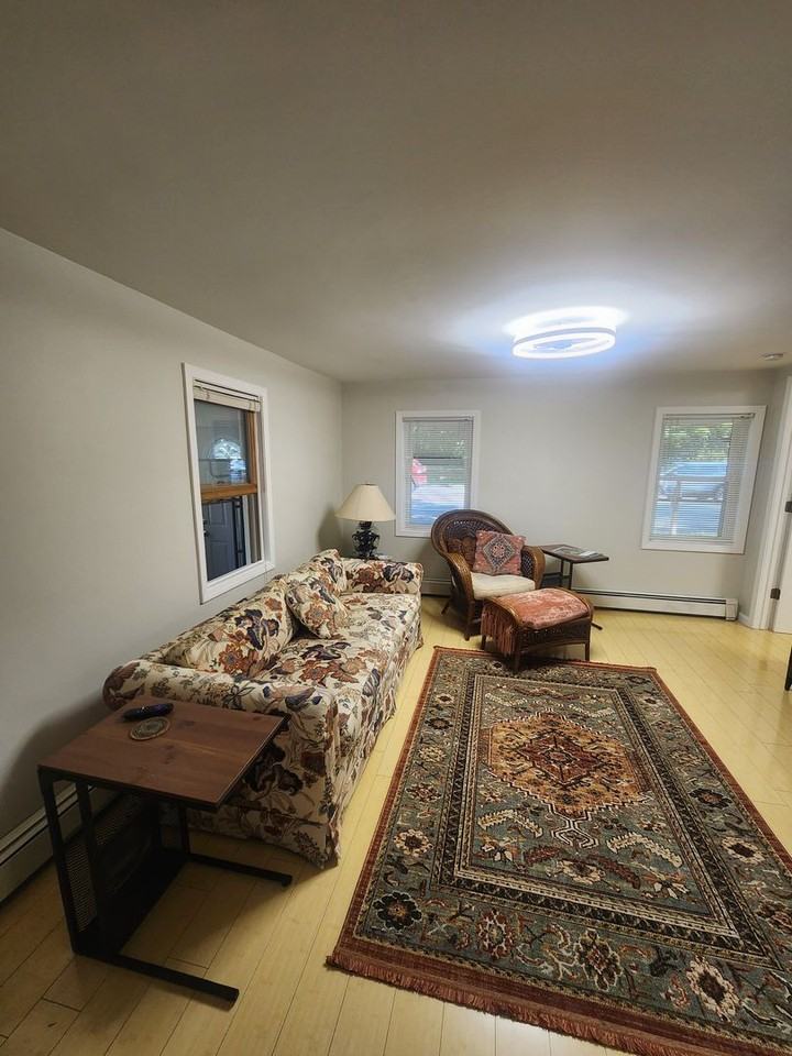 7017 Quaker Rd - Photo 3 of 17