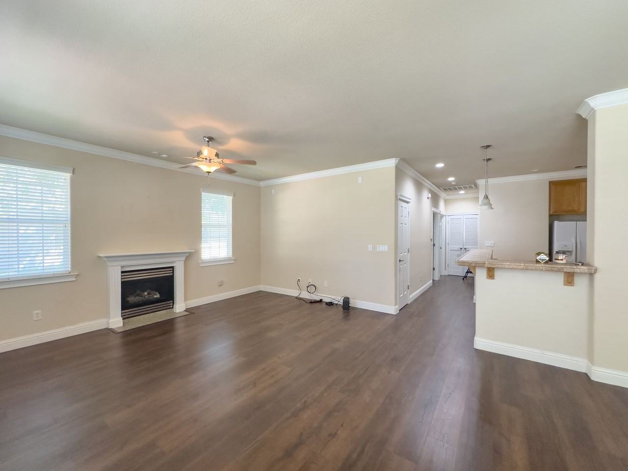 1330 Forbes Drive - Photo 6 of 18