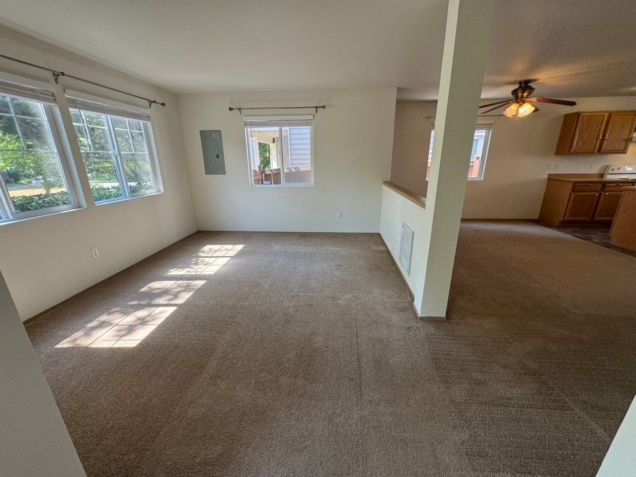 22324 Ne 100th Way - Photo 3 of 18