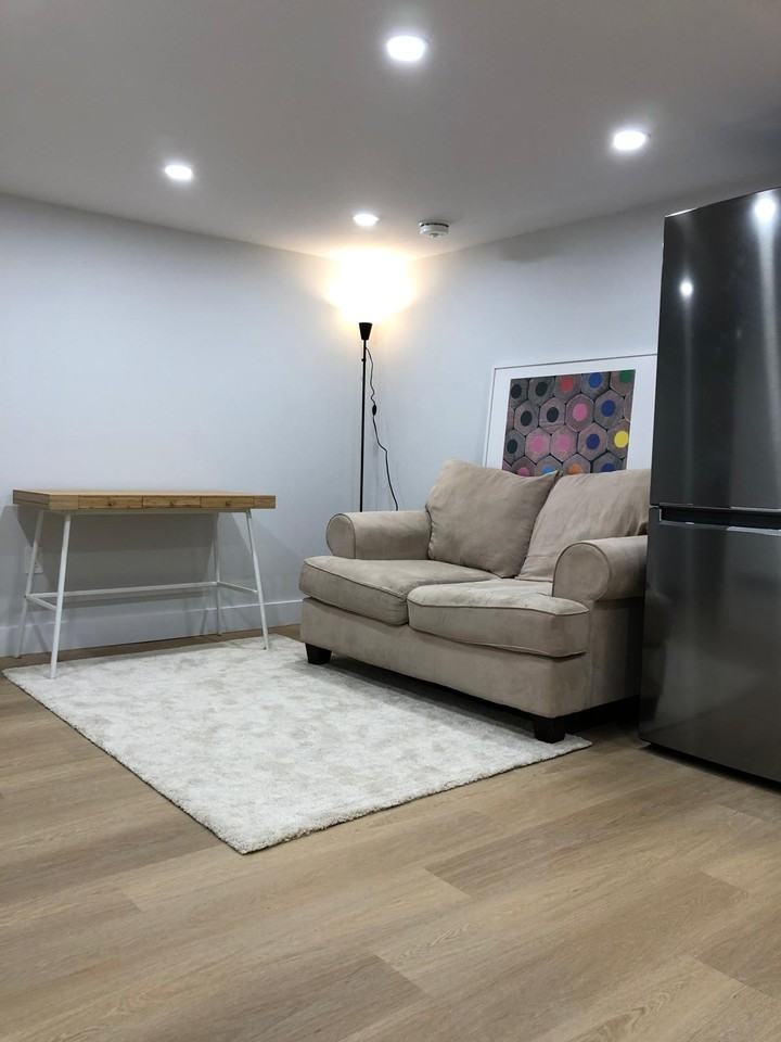 220 Palmerston Avenue - Photo 3 of 9