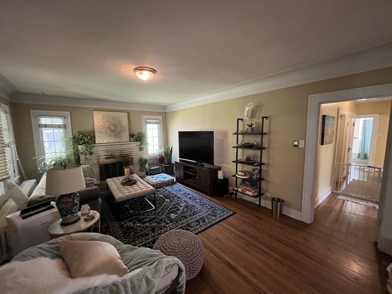 1730 N Monaco Street Pkwy - Photo 2 of 15