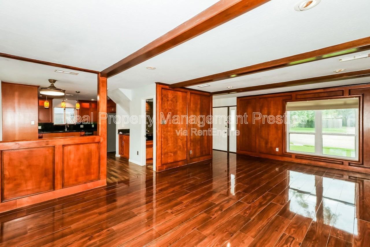 826 Bradwell Dr - Photo 5 of 20