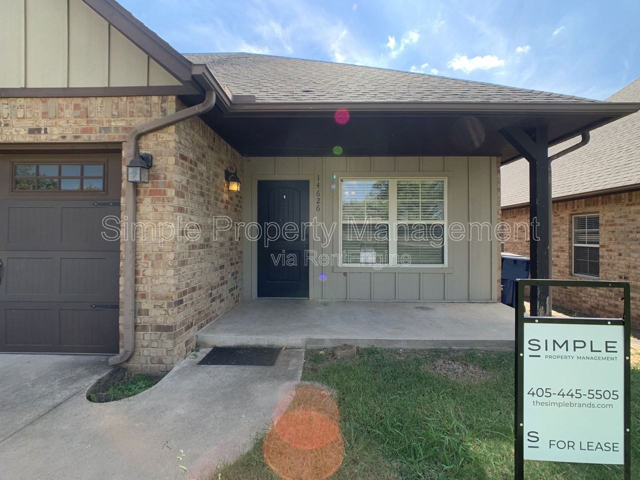 14628 1st St - Photo 2 of 9