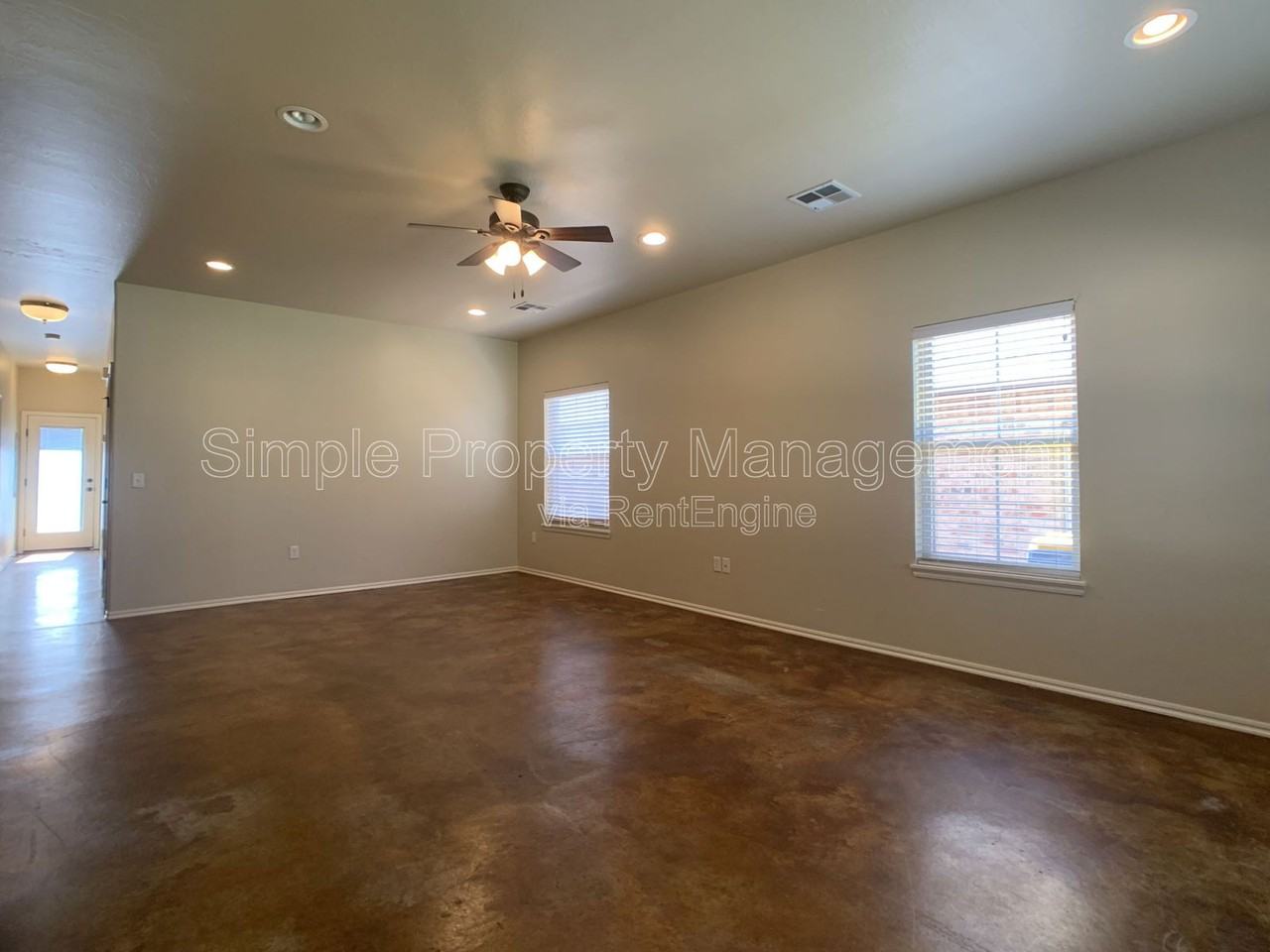 14628 1st St - Photo 3 of 9