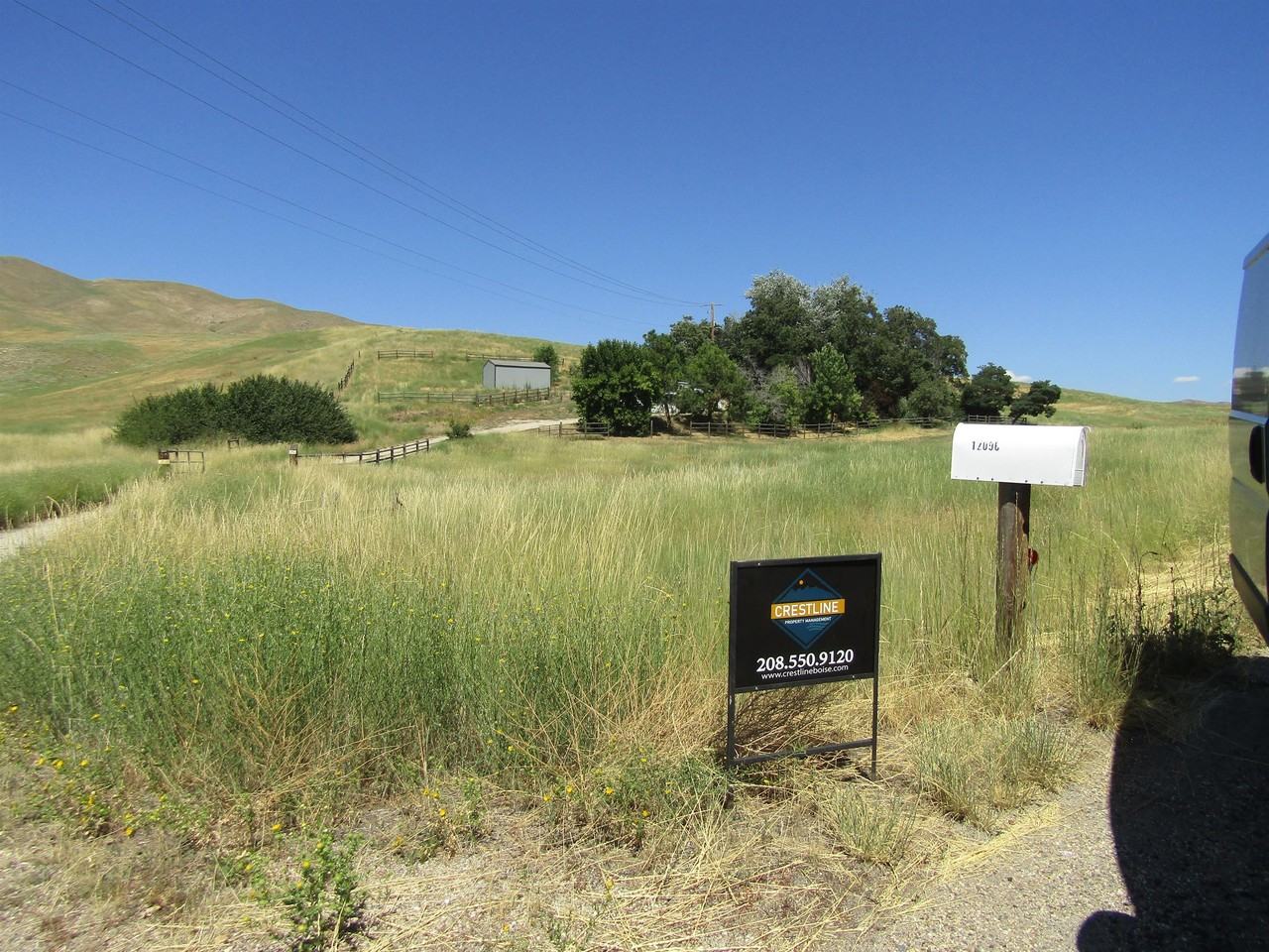 12096 N Avenue E Ave - Photo 2 of 16