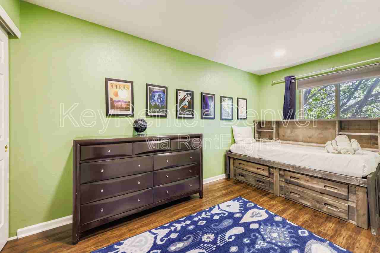 12295 Crabapple St - Photo 7 of 28