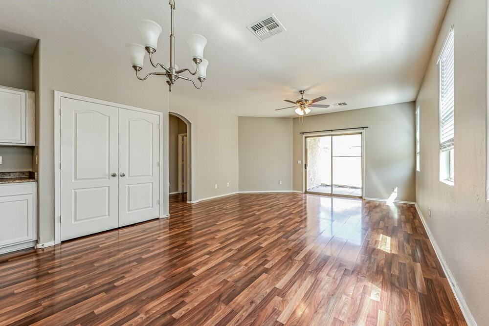 16994 W Manchester Dr - Photo 4 of 16