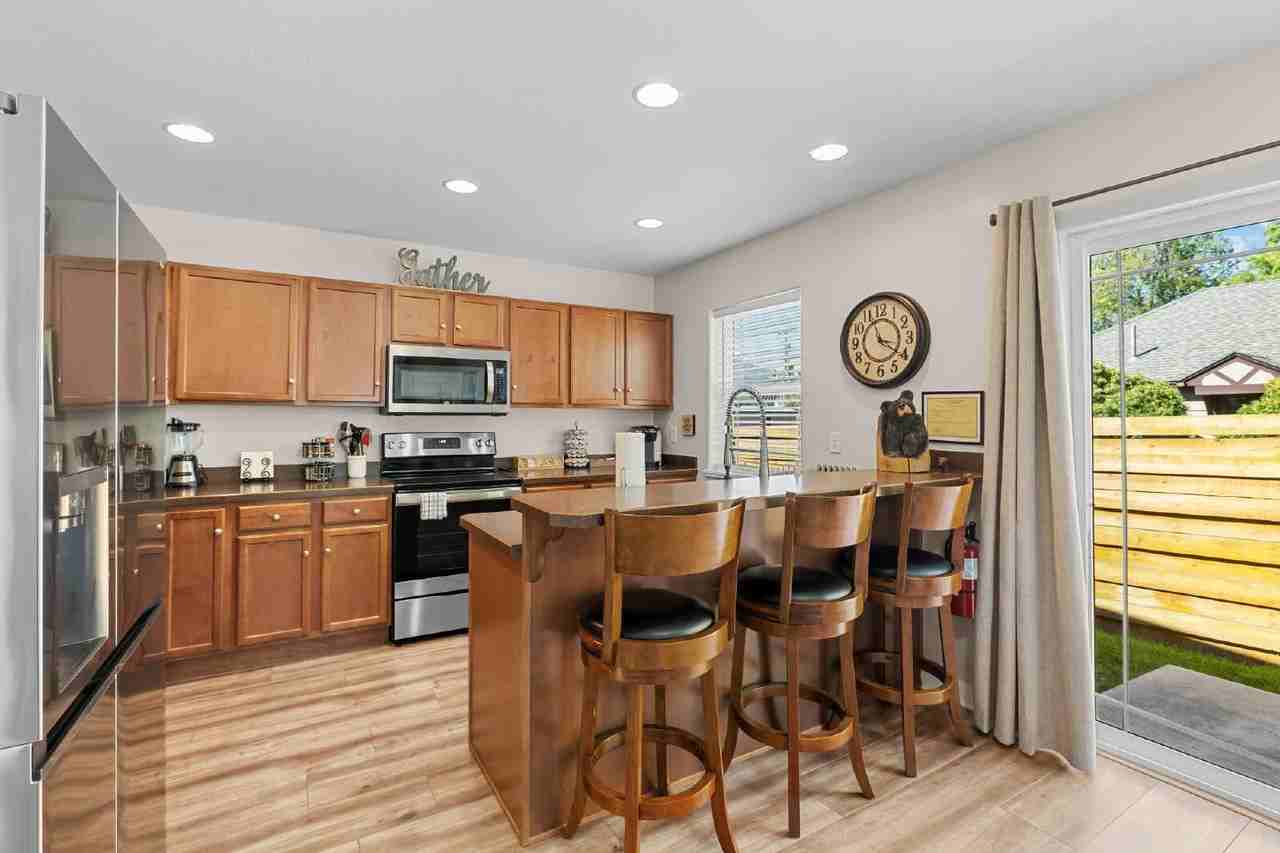 1222 4th St W - Photo 6 of 14