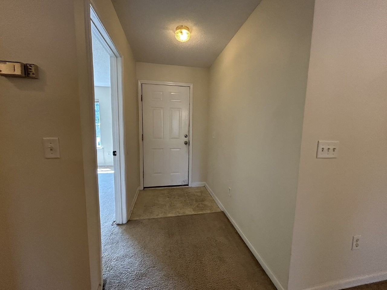 101 Hall St - Photo 7 of 10
