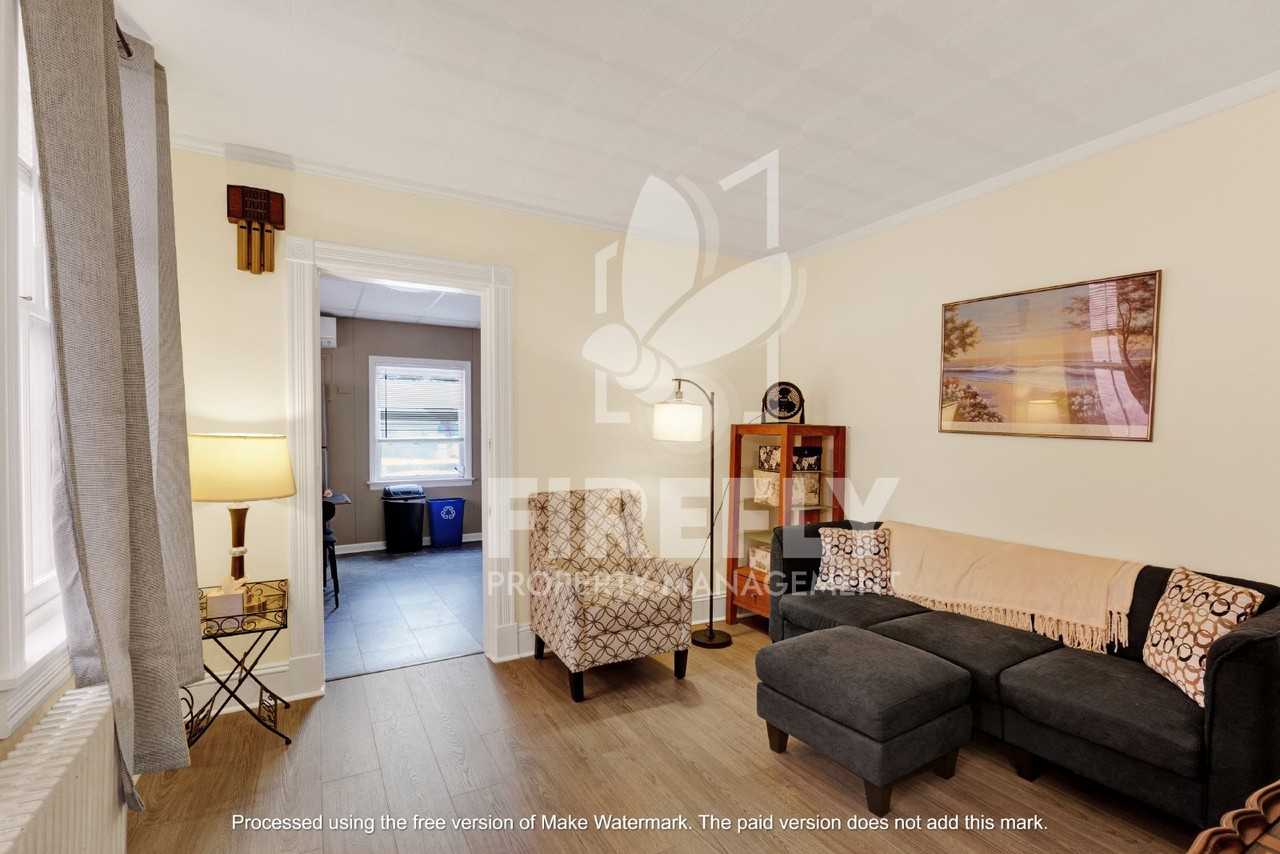 217 S Queen St #2 - Photo 3 of 16