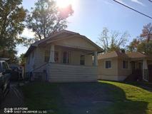 1023 Barrie Ave - Photo 1 of 1