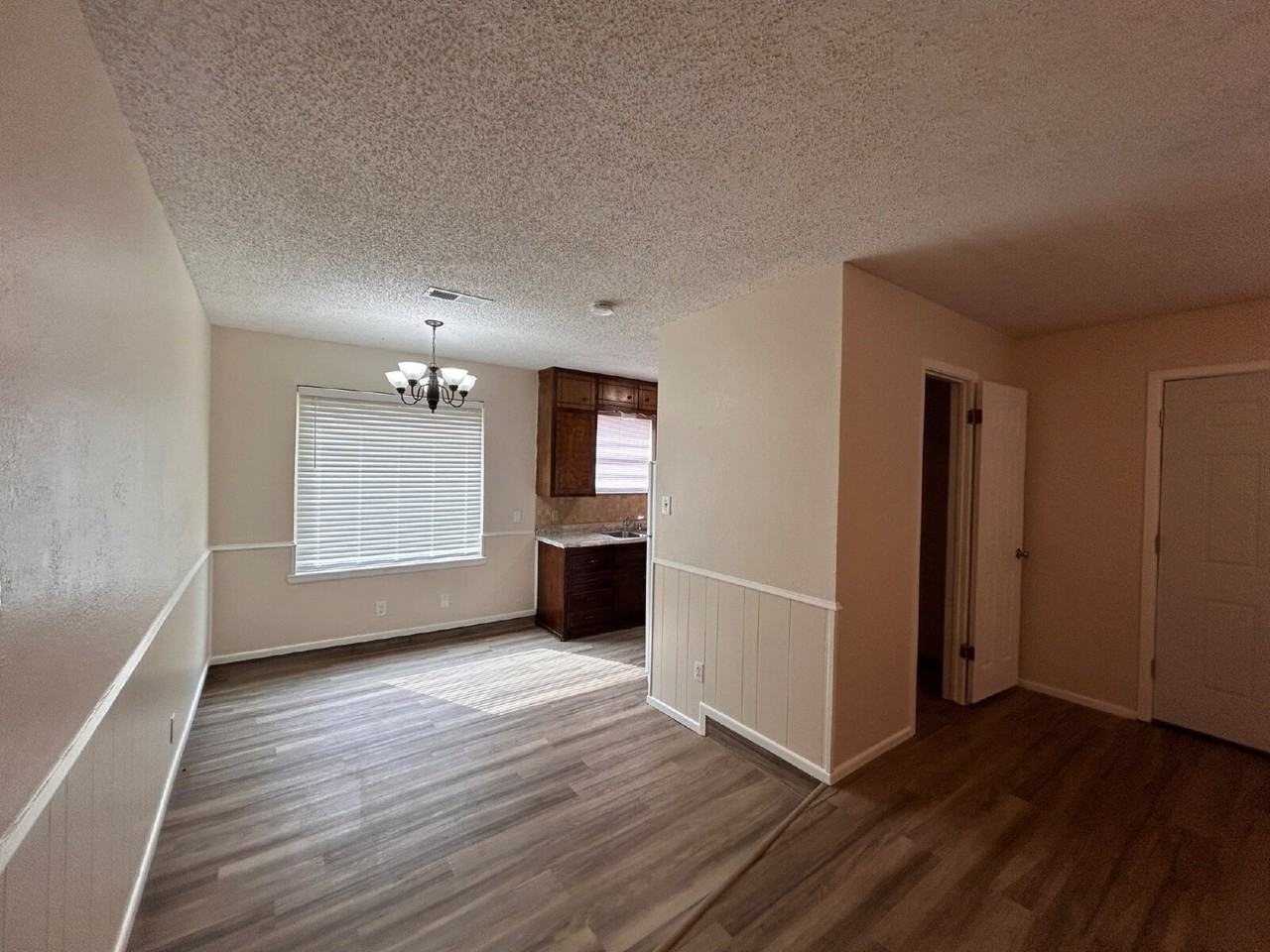 814 N Elkhart Ave Apt A - Photo 5 of 11