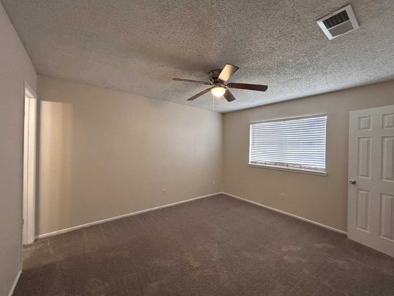 814 N Elkhart Ave Apt A - Photo 7 of 11