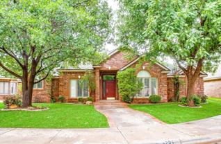 8204 Dover Ave - Photo 1 of 1