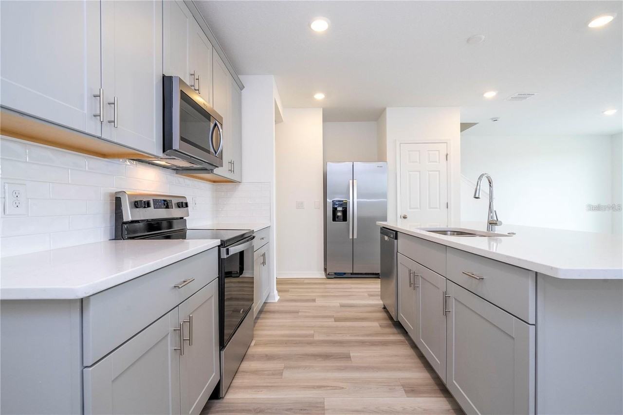 4549 Burrowing Owl Loop - Photo 4 of 38