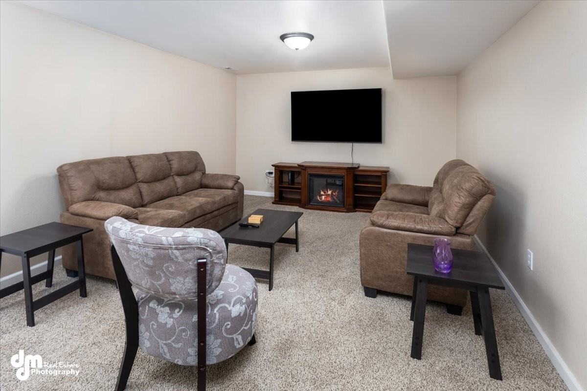 7908 W Mustafa Cir #STR - Photo 6 of 14