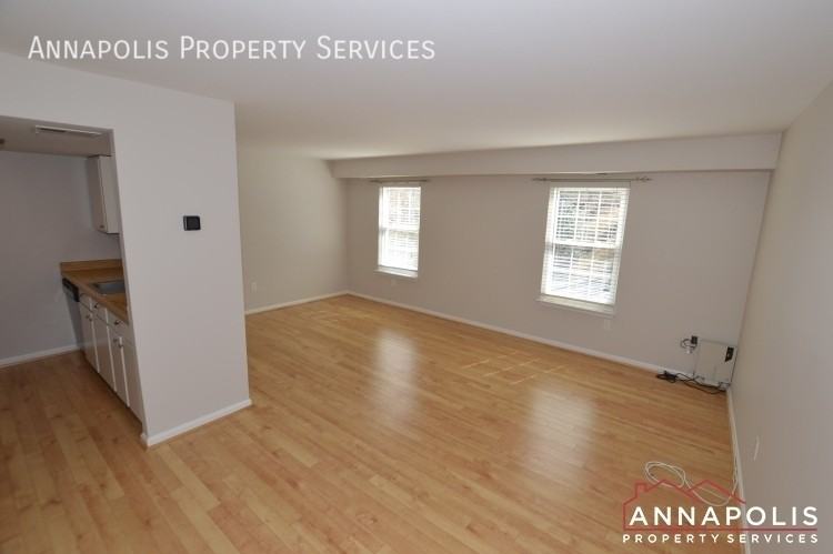 1424 Greendale Ct - Photo 2 of 18