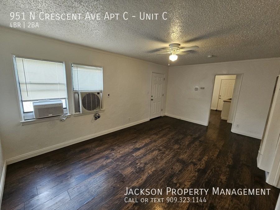 951 N Crescent Ave Apt C #C - Photo 4 of 17