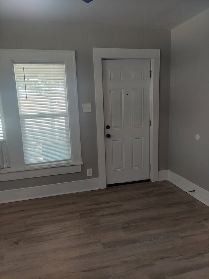 312 S 8th St #NA - Photo 2 of 10