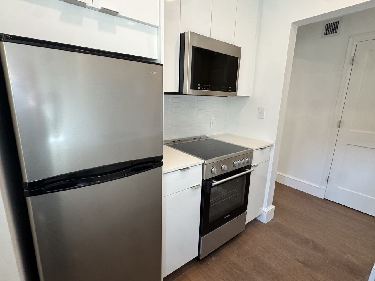 1200 Massachusetts Ave #W306 - Photo 4 of 10