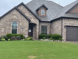 5804 S 66th St #NA - Photo 1 of 1